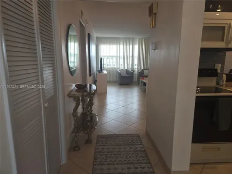 330 SE 2nd Street Hallandale Beach FL 33009