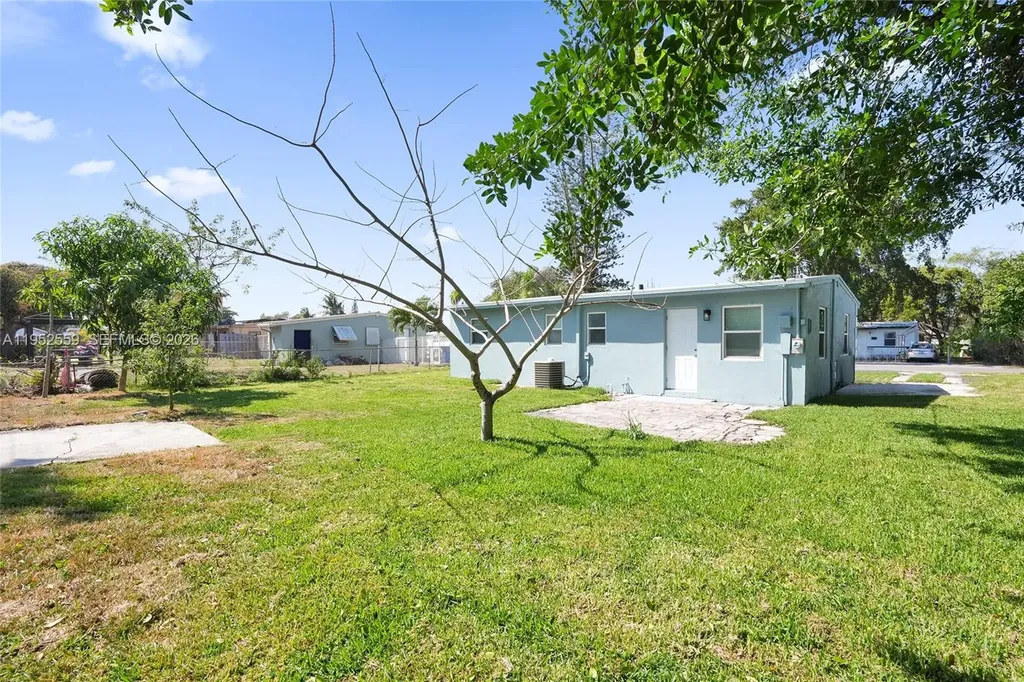 1582 NW 5th Avenue Pompano Beach FL 33060