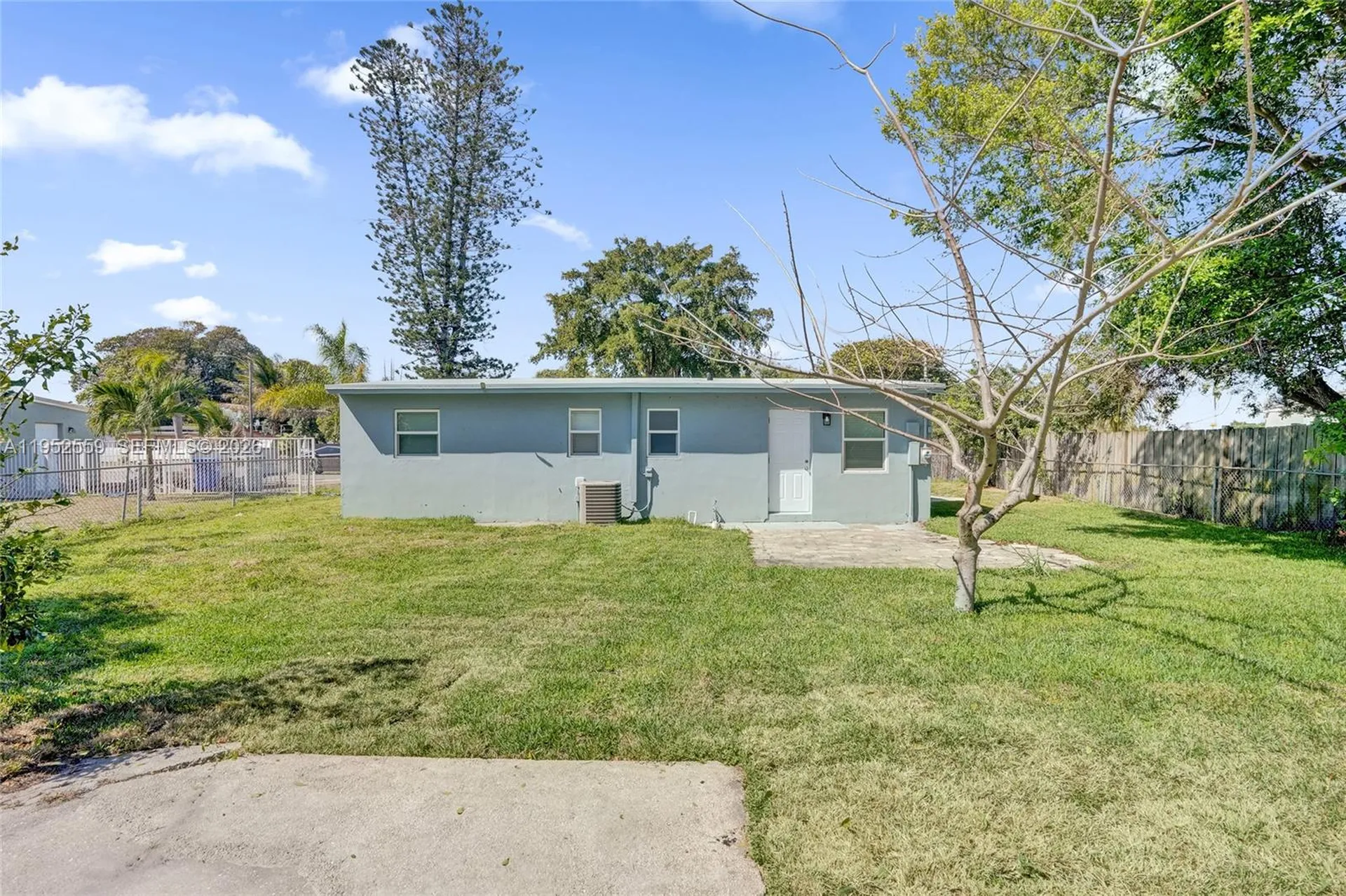 1582 NW 5th Avenue Pompano Beach FL 33060