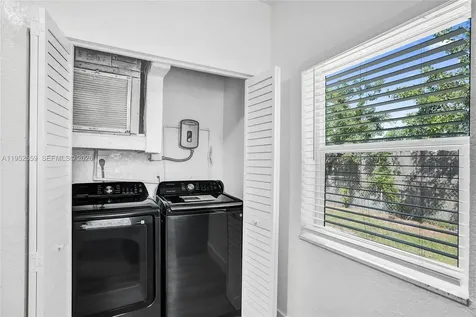 1582 NW 5th Avenue Pompano Beach FL 33060