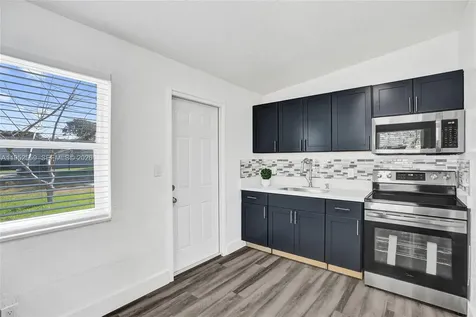 1582 NW 5th Avenue Pompano Beach FL 33060