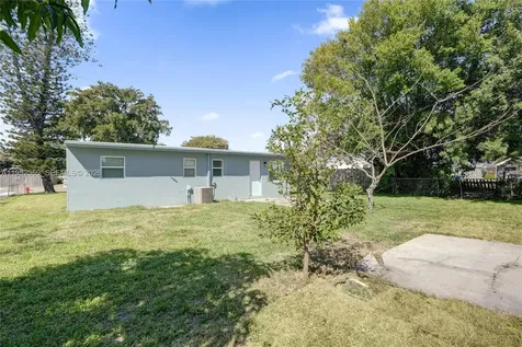 1582 NW 5th Avenue Pompano Beach FL 33060