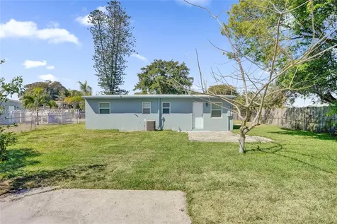 1582 NW 5th Avenue Pompano Beach FL 33060