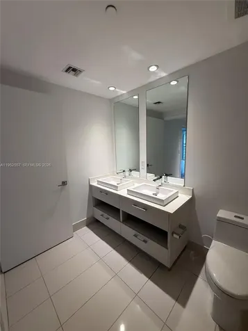 45 SW 9th Street Miami FL 33130