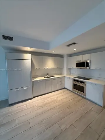 45 SW 9th Street Miami FL 33130