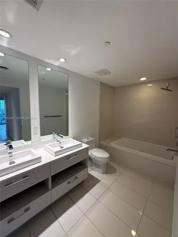 45 SW 9th Street Miami FL 33130