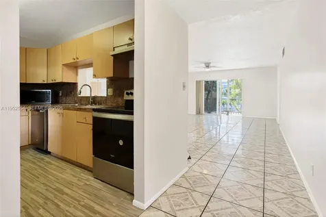 4151 NW 41st Street Lauderdale Lakes FL 33319