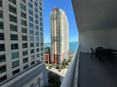 1200 Brickell Bay Drive Miami FL 33131