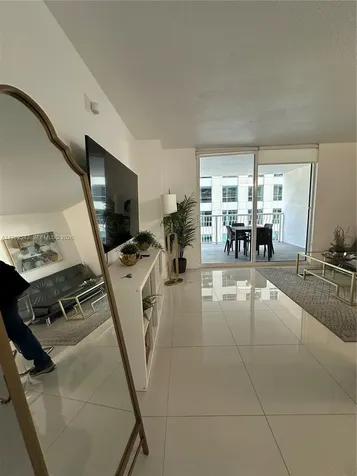 1200 Brickell Bay Drive Miami FL 33131