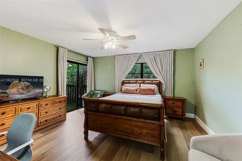 7014 SW 114th Place Miami FL 33173