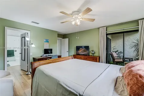 7014 SW 114th Place Miami FL 33173