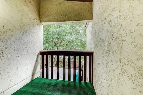 7014 SW 114th Place Miami FL 33173