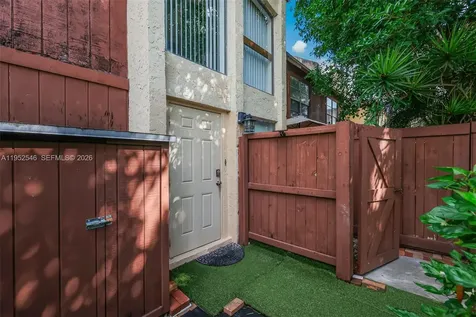 7014 SW 114th Place Miami FL 33173