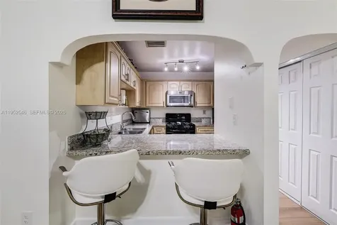 7014 SW 114th Place Miami FL 33173