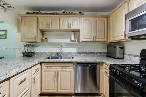 7014 SW 114th Place Miami FL 33173
