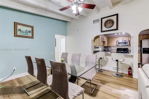 7014 SW 114th Place Miami FL 33173