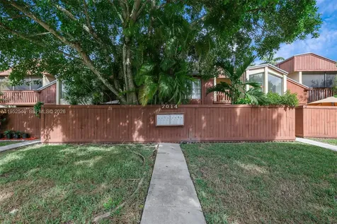 7014 SW 114th Place Miami FL 33173