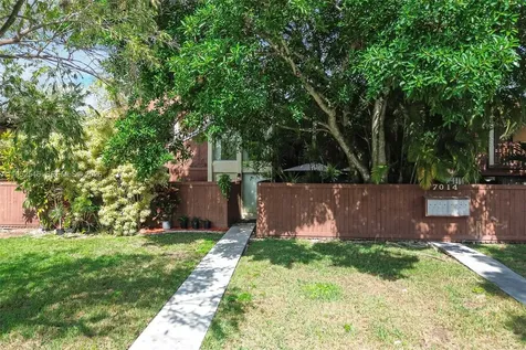 7014 SW 114th Place Miami FL 33173