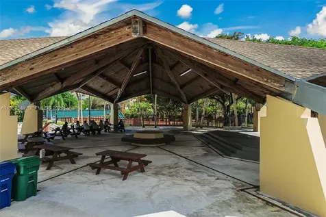 7014 SW 114th Place Miami FL 33173