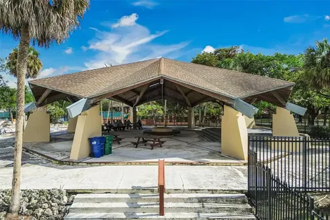 7014 SW 114th Place Miami FL 33173