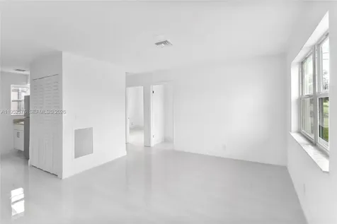 968 W 9th Street Riviera Beach FL 33404