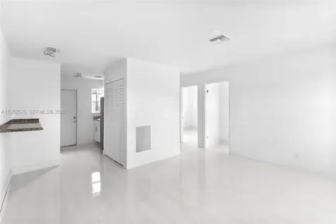 968 W 9th Street Riviera Beach FL 33404