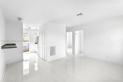 968 W 9th Street Riviera Beach FL 33404