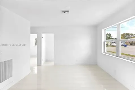 968 W 9th Street Riviera Beach FL 33404
