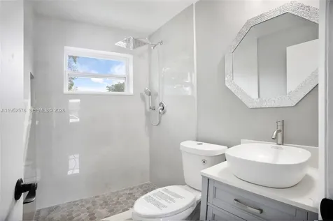 968 W 9th Street Riviera Beach FL 33404