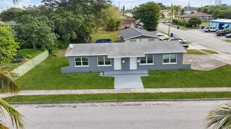 968 W 9th Street Riviera Beach FL 33404