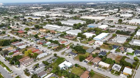 968 W 9th Street Riviera Beach FL 33404