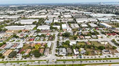 968 W 9th Street Riviera Beach FL 33404