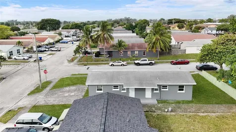 968 W 9th Street Riviera Beach FL 33404