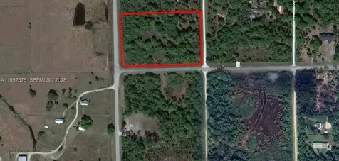 103 Hunting Club Avenue Clewiston FL 33440