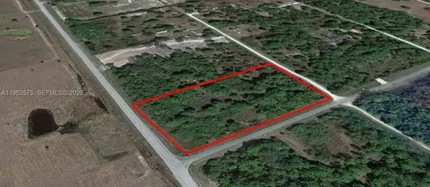 103 Hunting Club Avenue Clewiston FL 33440
