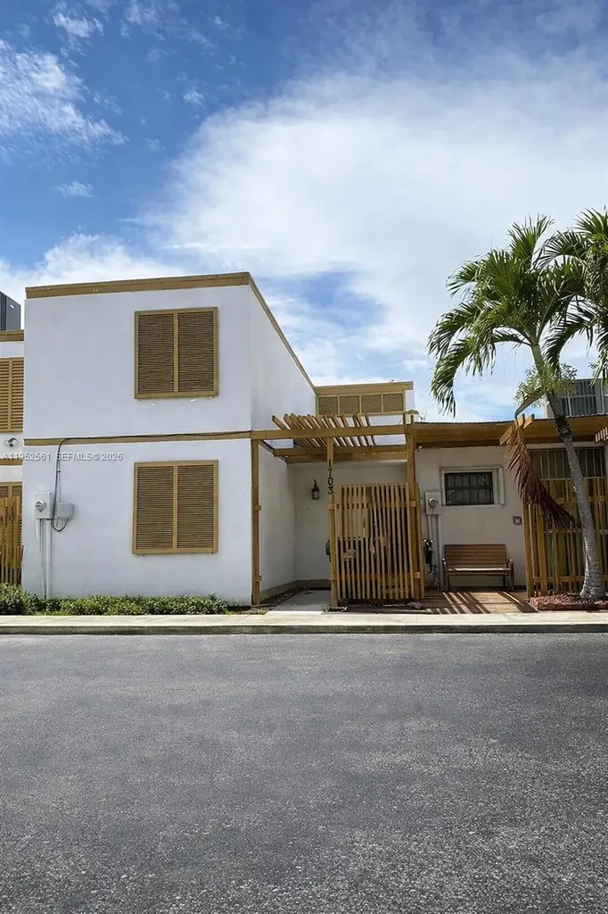 1703 SW 131st Place Circle S Miami FL 33175