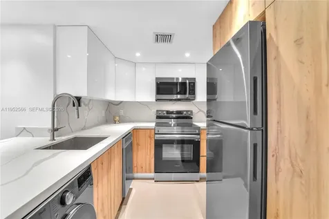 1000 West Avenue Miami Beach FL 33139