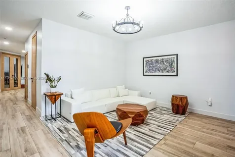 15619 SW 14th Street Miami FL 33194