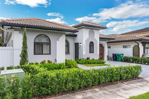 15619 SW 14th Street Miami FL 33194
