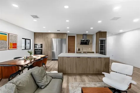 15619 SW 14th Street Miami FL 33194