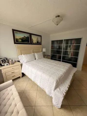5501 NW 7th Street Miami FL 33126