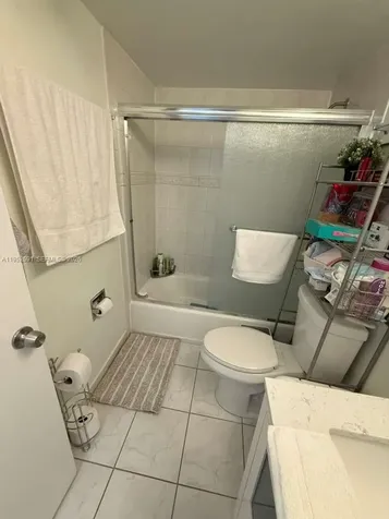 5501 NW 7th Street Miami FL 33126