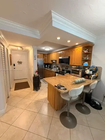 5501 NW 7th Street Miami FL 33126