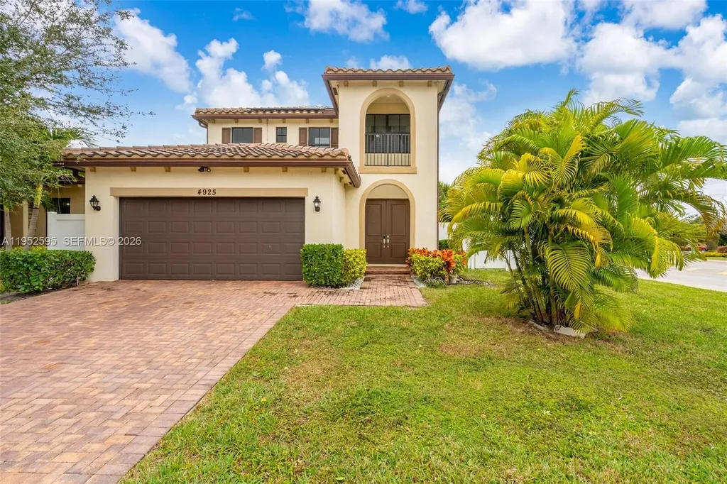 4925 NW 51st Terrace Tamarac FL 33319