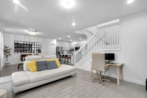 4925 NW 51st Terrace Tamarac FL 33319