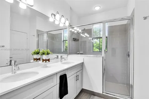 4925 NW 51st Terrace Tamarac FL 33319
