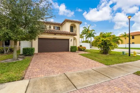 4925 NW 51st Terrace Tamarac FL 33319
