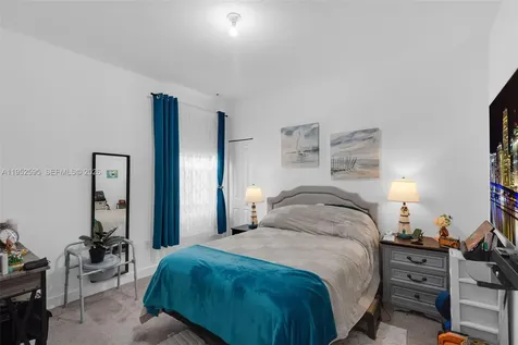 4925 NW 51st Terrace Tamarac FL 33319