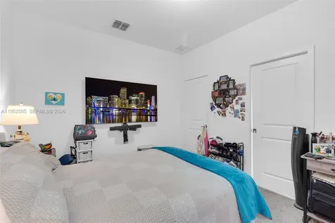 4925 NW 51st Terrace Tamarac FL 33319
