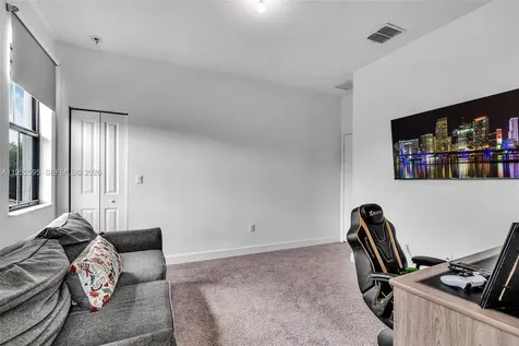 4925 NW 51st Terrace Tamarac FL 33319